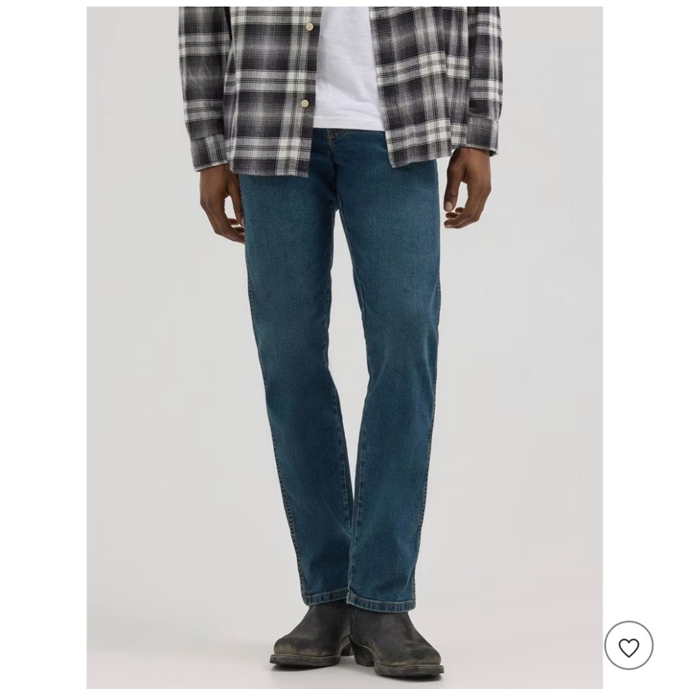 NWT Dark Wash Wrangler Men's Relaxed Fit Straight Jeans